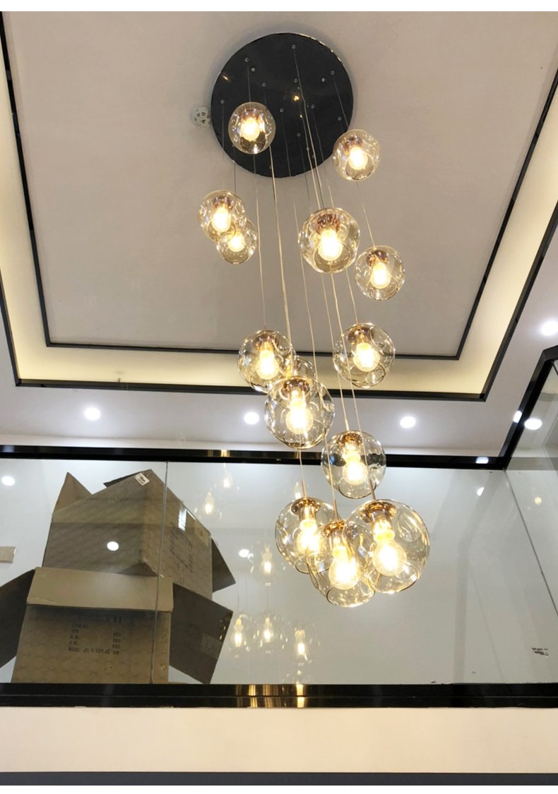 grand foyer chandeliers