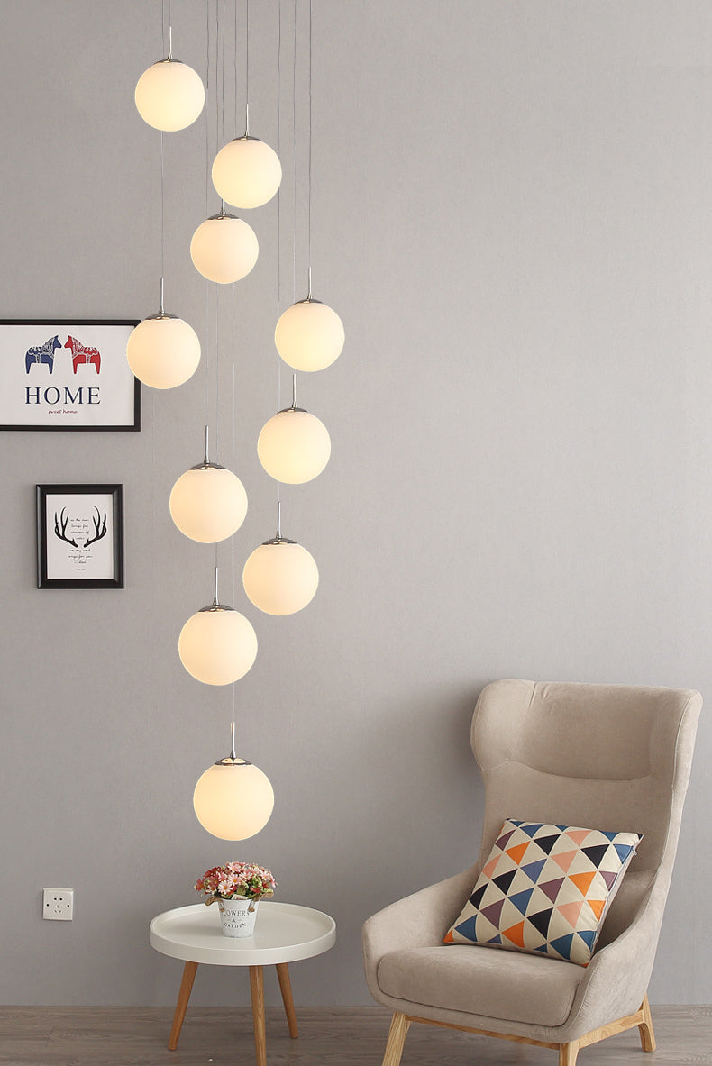 Foyer pendant in gold