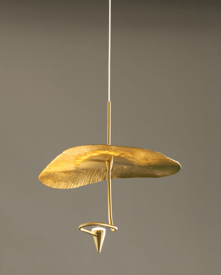 Staircase pendant lighting